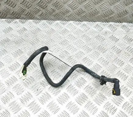 Honda CR-V Fuel line pipe 167225TZJ01