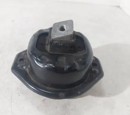 BMW 7 E65 E66 Engine mount bracket 6756094