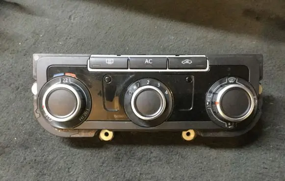 Volkswagen PASSAT B6 Climate control unit 3C8907336AB