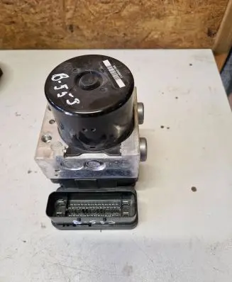 Land Rover Freelander 2 - LR2 ABS Pump AG9N2C405CA A426G A0097