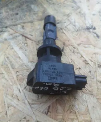 Mazda 3 I High voltage ignition coil 6M8G12A366 0997001061