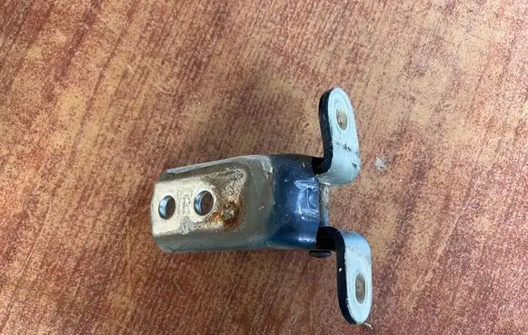 Front door upper hinge