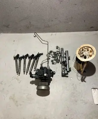 Audi A6 S6 C6 4F Fuel injection system set 