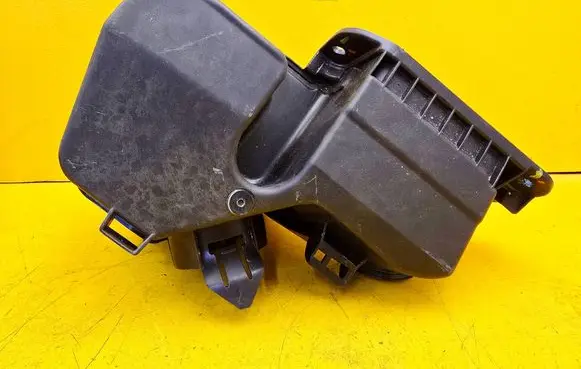 Peugeot 5008 Intake resonator 9837956480