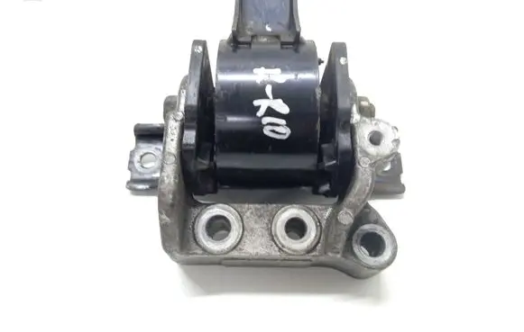KIA Rio Engine mount bracket