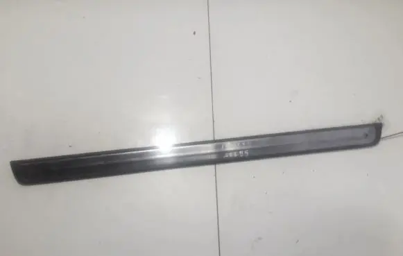 Nissan Primera Front sill trim cover 769b1av710
