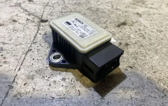 Mercedes-Benz B W245 ESP acceleration yaw rate sensor A0045429118 7009908 0265005726