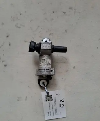 Mercedes-Benz ML W163 Vent window/glass motor A1638201442