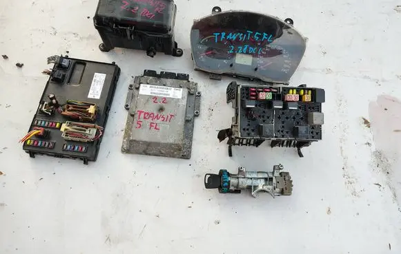 Ford Transit Engine control unit/module ECU 6U71-12A650-CB