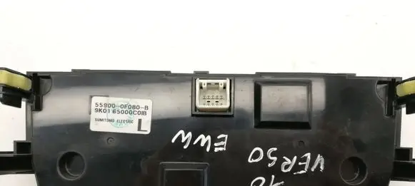Toyota Verso-S Interior fan control switch 559000F080B
