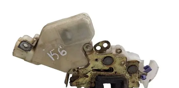 Nissan X-Trail T30 Front door lock 80552AA200