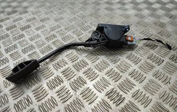 Peugeot 508 Accelerator throttle pedal 9686212980