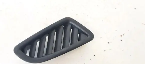 BMW 5 G30 G31 Dash center air vent grill