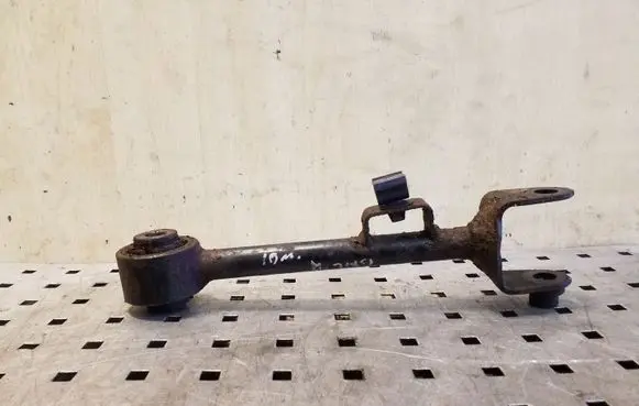 Honda CR-V Rear control arm