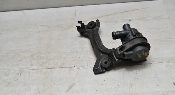 Volvo V40 Electric auxiliary coolant/water pump 3208