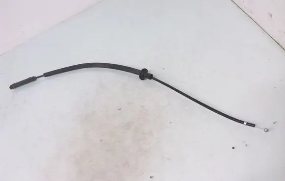 Audi A3 S3 A3 Sportback 8P Engine bonnet/hood lock release cable 8P0823535C