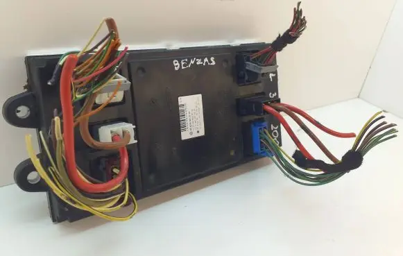 Mercedes-Benz ML W164 Central body control module A1645453732 A1645455732 A1644420500