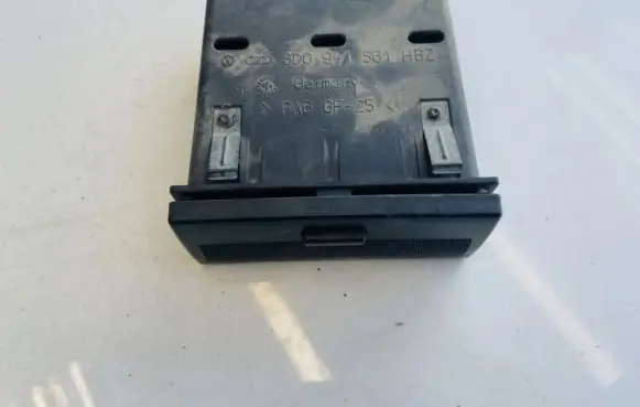 Audi A4 S4 B5 8D Glove box 8d0941561