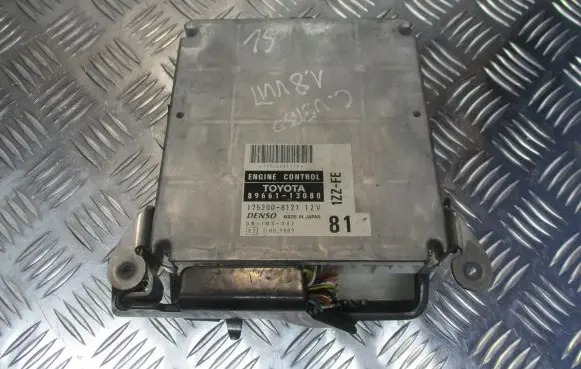 Toyota Corolla Verso E121 Engine control unit/module 89661-13080
