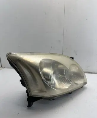 Toyota Avensis T250 Headlight/headlamp
