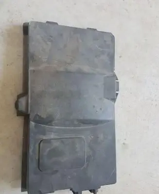 Ford Focus C-MAX Battery box tray cover/lid 