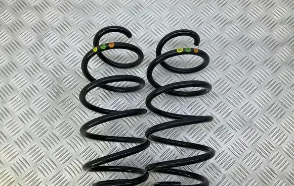 Skoda Superb B6 (3T) Front coil spring 