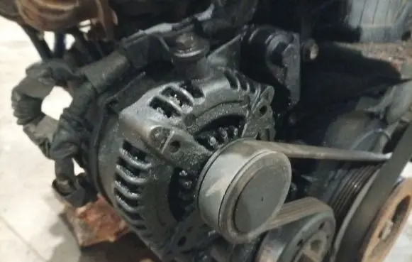 Toyota Corolla E120 E130 Generator/alternator 2706027090