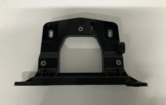 Mercedes-Benz EQE v295 Radiator mount bracket A2956225200