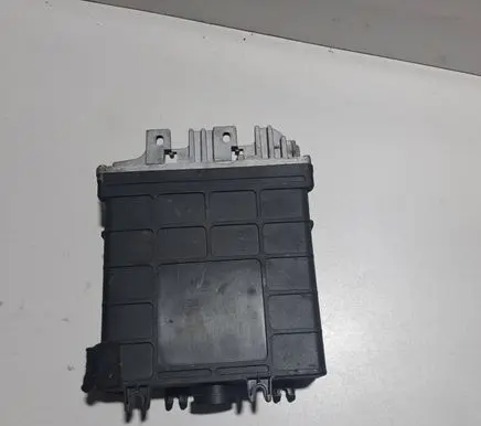 Volkswagen PASSAT B4 Engine control unit/module 0281001172 028906021B 28RT0289