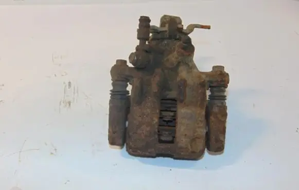 Nissan Almera Tino Rear brake caliper 44001BU00A