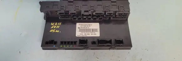 Mercedes-Benz E W211 SAM control unit 2115453501 5DK00804731