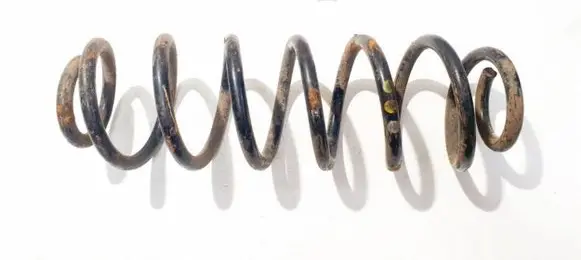 Volkswagen Golf V Rear coil spring