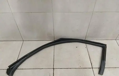 Ferrari Purosangue Rubber seal front coupe door window