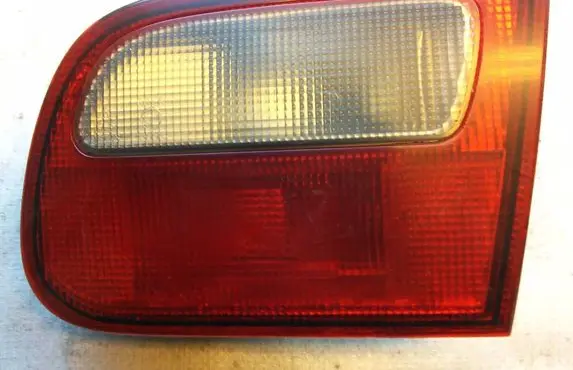 Tailgate rear/tail lights