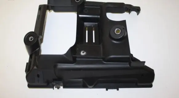 Audi Q7 4M Engine control unit holder 4M0907650B