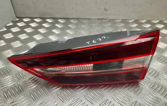 Opel Grandland X Rear/tail lights 81670201