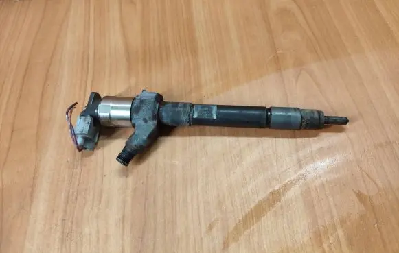 Mitsubishi ASX Fuel injector 1465A323 08M02443