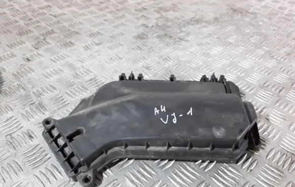 Audi A4 S4 B8 8K Fuse box cover 8K1907613B