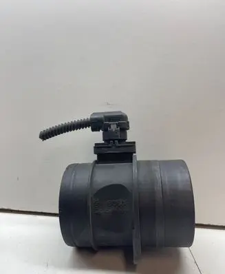 Volkswagen PASSAT B7 Mass air flow meter 0281002956