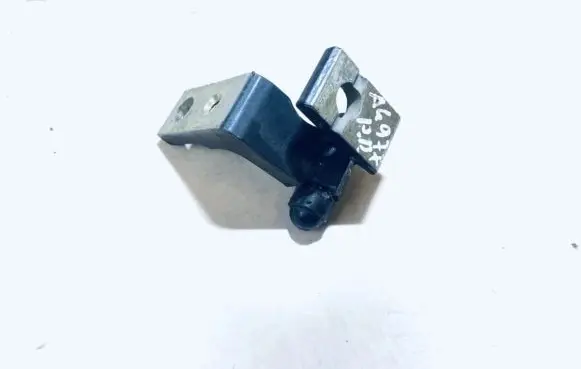 Audi TT Mk1 Front door upper hinge