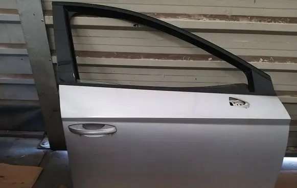 Seat Leon (5F) Front door