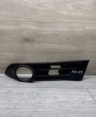 Volkswagen Cross Touran I Front fog light trim/grill 1T0853665J