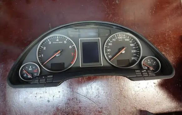 Audi A4 S4 B6 8E 8H Speedometer (instrument cluster) 8E0920900N 0263626046 3142491672