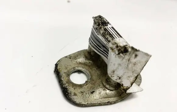 Nissan Primera Rear door lock loop/hook striker 