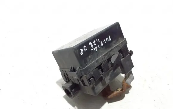 Nissan Pulsar Fuse box set 243821KN0A