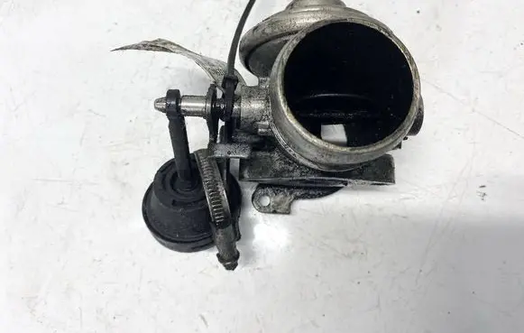 Audi A3 S3 8L EGR valve 038131501E