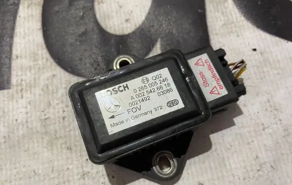 Mercedes-Benz E W211 ESP acceleration yaw rate sensor A0025426618 0025426618