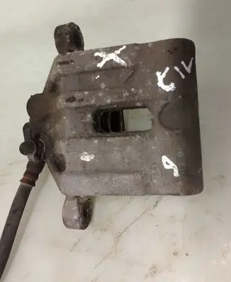 KIA Carens I Rear brake caliper