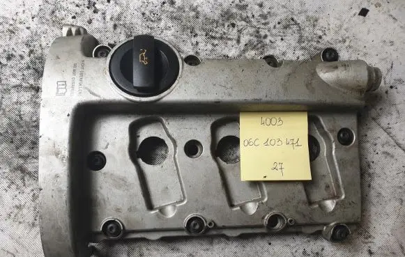 Audi A6 S6 C5 4B Rocker cam cover 06C103471