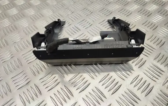 Mazda 3 Screen/display/small screen BDEL55260B BCJH67Z33